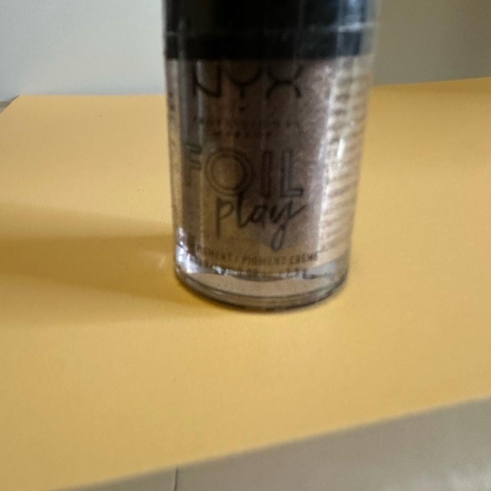 🩷5/$10 NYX Foil Play Cream Pigment